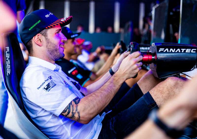 Daniel Abt in happier times, taking part in a sim race at this year's Santiago ePrix in Chile. After doing unusually well in a sim race this weekend, it turned out Abt had brought in a ringer.