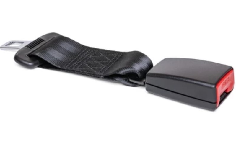 use a car seatbelt extender in a car 