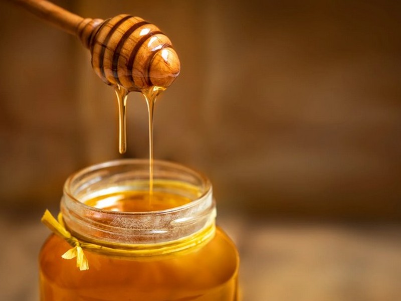 Beekeepers and honey manufacturers 